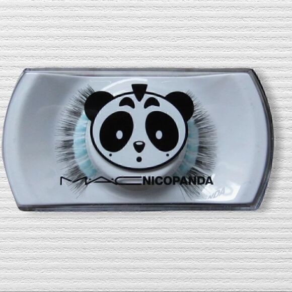 MAC Nicopanda Eyelashes New Sealed - Picture 1 of 1